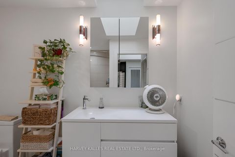 Photo 29 at 84 Edith Drive, Eglinton, Toronto
