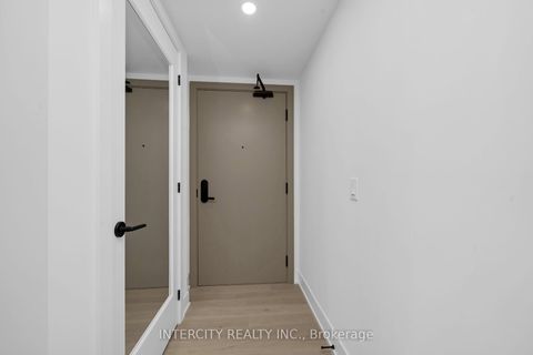 Photo 8 at 240 - 2075 King Road, King City, King