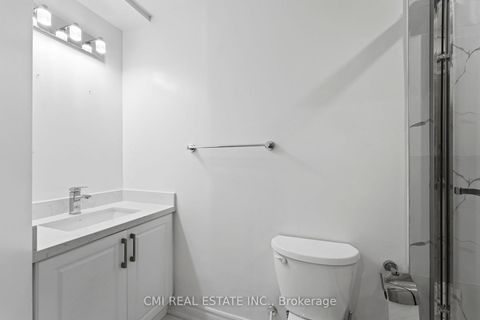 Photo 8 at 6 Windy Golfway Way, Flemingdon Park, Toronto