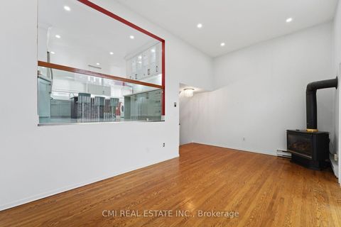 Photo 25 at 6 Windy Golfway Way, Flemingdon Park, Toronto