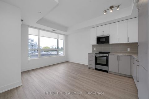 Photo 11 at 312 - 2075 King Road, King City, King