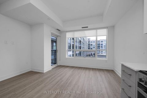 Photo 14 at 312 - 2075 King Road, King City, King