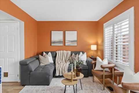 Photo 5 at 95 Vail Meadows Crescent, Bowmanville, Clarington