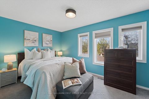 Photo 11 at 95 Vail Meadows Crescent, Bowmanville, Clarington