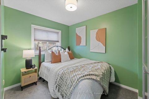 Photo 13 at 95 Vail Meadows Crescent, Bowmanville, Clarington