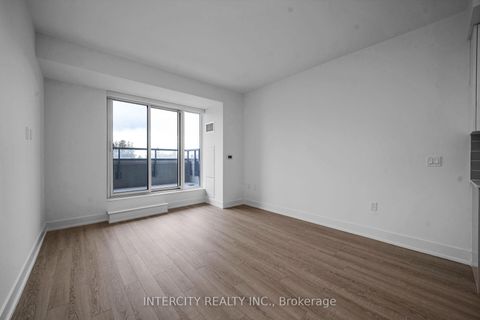 Photo 14 at 321 - 2075 King Road, King City, King
