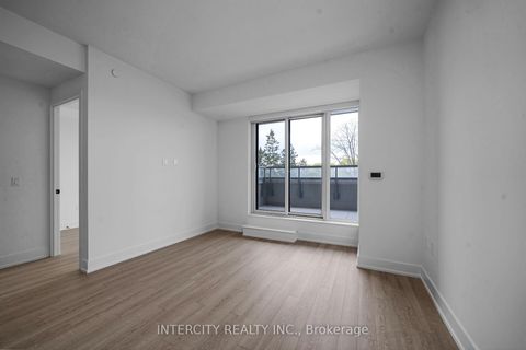Photo 15 at 321 - 2075 King Road, King City, King