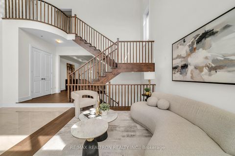 Photo 7 at 8 Saxby Farm Avenue, King City, King