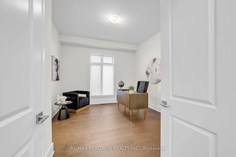 Photo 13 at 8 Saxby Farm Avenue, King City, King