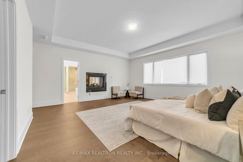 Photo 39 at 8 Saxby Farm Avenue, King City, King