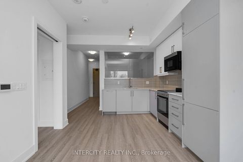 Photo 13 at 326 - 2075 King Road, King City, King