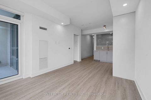 Photo 16 at 326 - 2075 King Road, King City, King