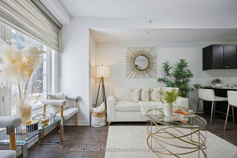 Photo 8 at Th27 - 39 Drewry Avenue, Newtonbrook West, Toronto