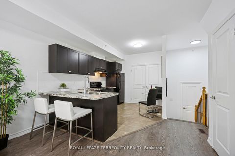 Photo 9 at Th27 - 39 Drewry Avenue, Newtonbrook West, Toronto