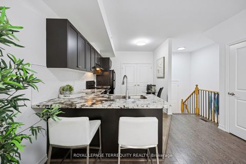 Photo 10 at Th27 - 39 Drewry Avenue, Newtonbrook West, Toronto