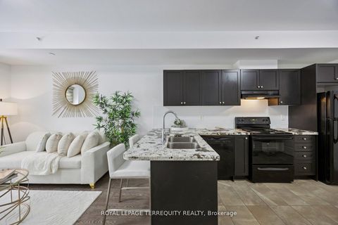 Photo 12 at Th27 - 39 Drewry Avenue, Newtonbrook West, Toronto