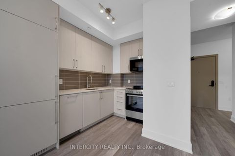Photo 12 at 327 - 2075 King Road, King City, King