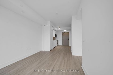Photo 16 at 333 - 2075 King Road, King City, King