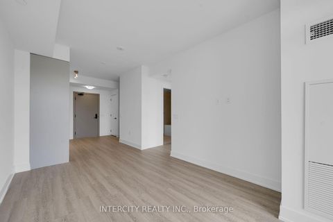 Photo 17 at 431 - 2075 King Road, King City, King