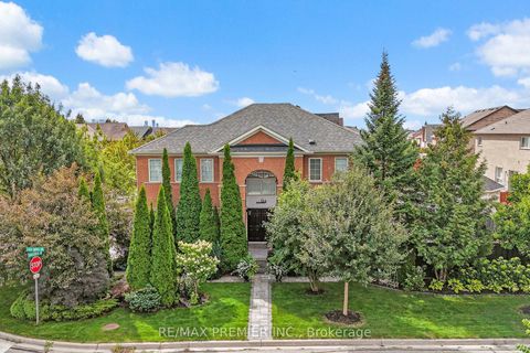 Photo 0 at 124 Kingsview Drive, Vellore Village, Vaughan