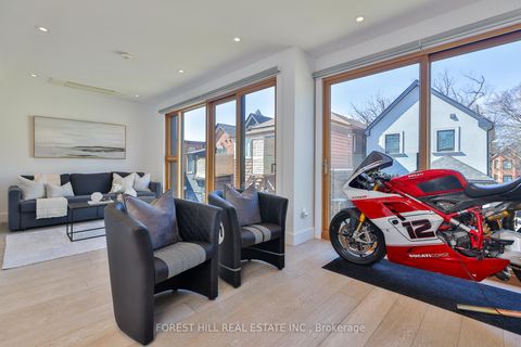 Photo 30 at 163 Wychwood Avenue, Cedarvale, Toronto