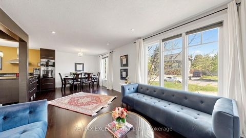 Photo 7 at 254 Patricia Avenue, Newtonbrook West, Toronto