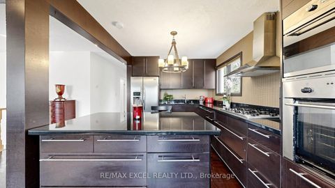 Photo 11 at 254 Patricia Avenue, Newtonbrook West, Toronto