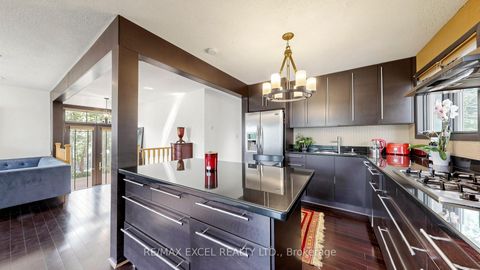 Photo 12 at 254 Patricia Avenue, Newtonbrook West, Toronto