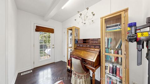 Photo 15 at 254 Patricia Avenue, Newtonbrook West, Toronto
