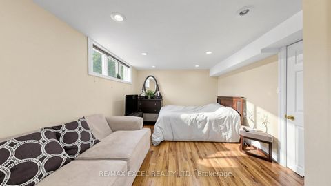 Photo 27 at 254 Patricia Avenue, Newtonbrook West, Toronto