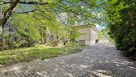 Photo 35 at 254 Patricia Avenue, Newtonbrook West, Toronto
