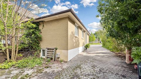 Photo 40 at 254 Patricia Avenue, Newtonbrook West, Toronto
