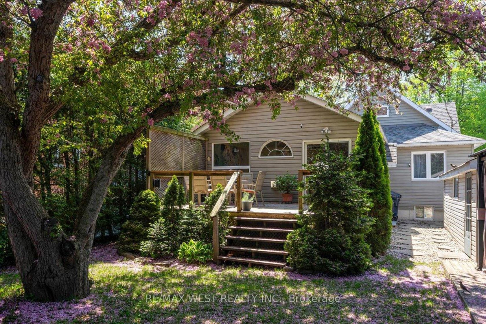 35 Gort Avenue, Alderwood, Toronto 