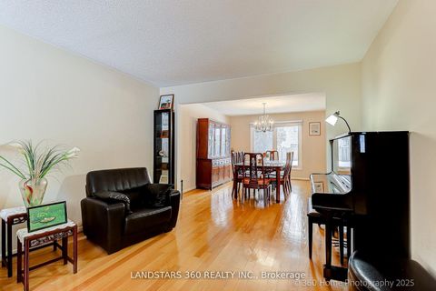 Photo 4 at 31 Whitehorn Crescent, Don Valley Village, Toronto