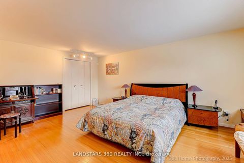 Photo 12 at 31 Whitehorn Crescent, Don Valley Village, Toronto