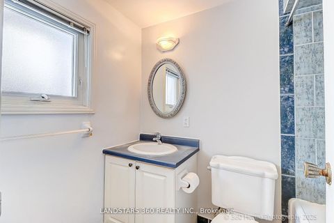 Photo 14 at 31 Whitehorn Crescent, Don Valley Village, Toronto