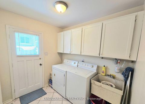 Photo 21 at 31 Whitehorn Crescent, Don Valley Village, Toronto