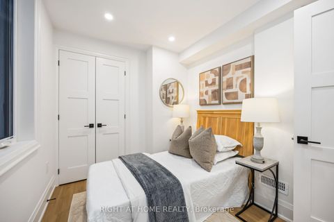 Photo 20 at 34A Morningside Avenue, Swansea, Toronto