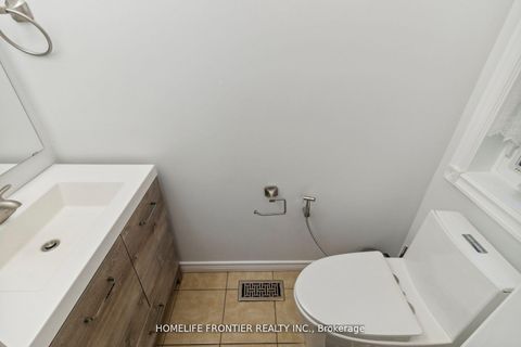 Photo 4 at 153 Purcell Crescent, Maple, Vaughan