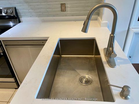 Photo 9 at 153 Purcell Crescent, Maple, Vaughan