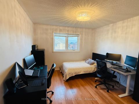 Photo 15 at 153 Purcell Crescent, Maple, Vaughan