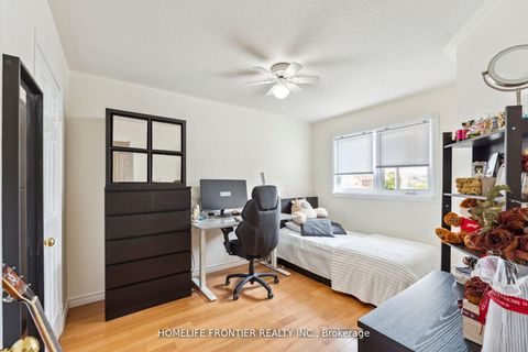 Photo 16 at 153 Purcell Crescent, Maple, Vaughan
