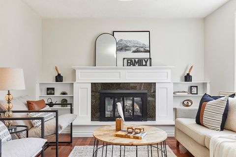 Photo 12 at 31 Champine Square, Bowmanville, Clarington