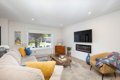 Photo 5 at 512 Sandford Street, Central Newmarket, Newmarket