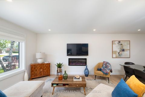 Photo 6 at 512 Sandford Street, Central Newmarket, Newmarket
