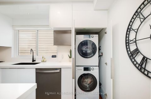 Photo 14 at 512 Sandford Street, Central Newmarket, Newmarket