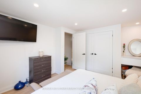Photo 20 at 512 Sandford Street, Central Newmarket, Newmarket