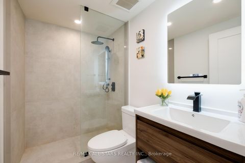 Photo 22 at 512 Sandford Street, Central Newmarket, Newmarket