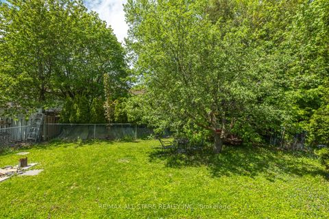 Photo 35 at 512 Sandford Street, Central Newmarket, Newmarket