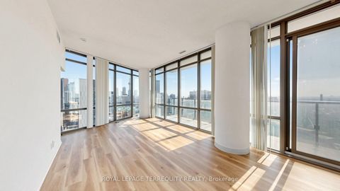 Photo 9 at 2710 - 832 Bay Street, Bay Street Corridor, Toronto
